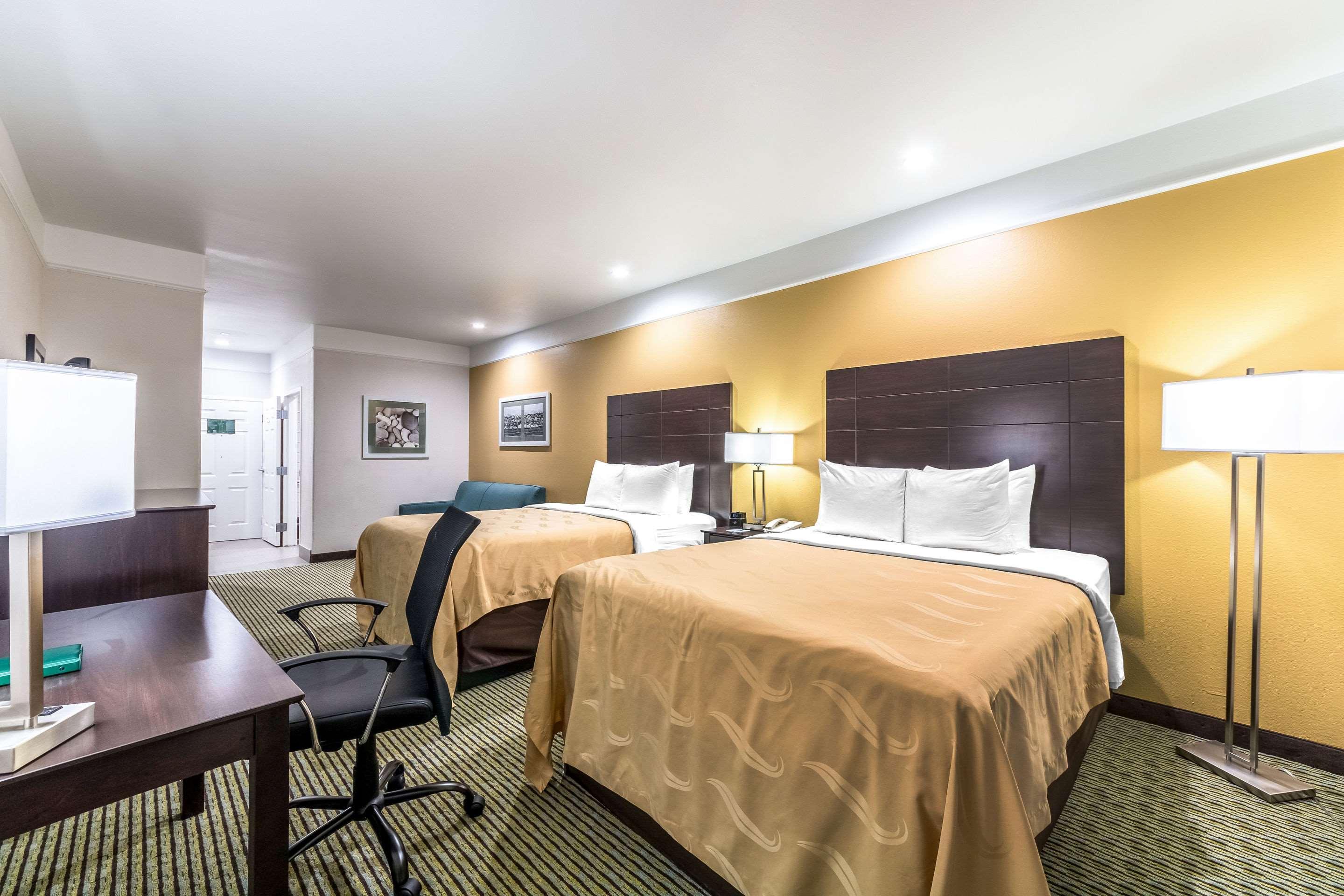 Quality Inn & Suites Seaworld North Сан-Антонио Экстерьер фото