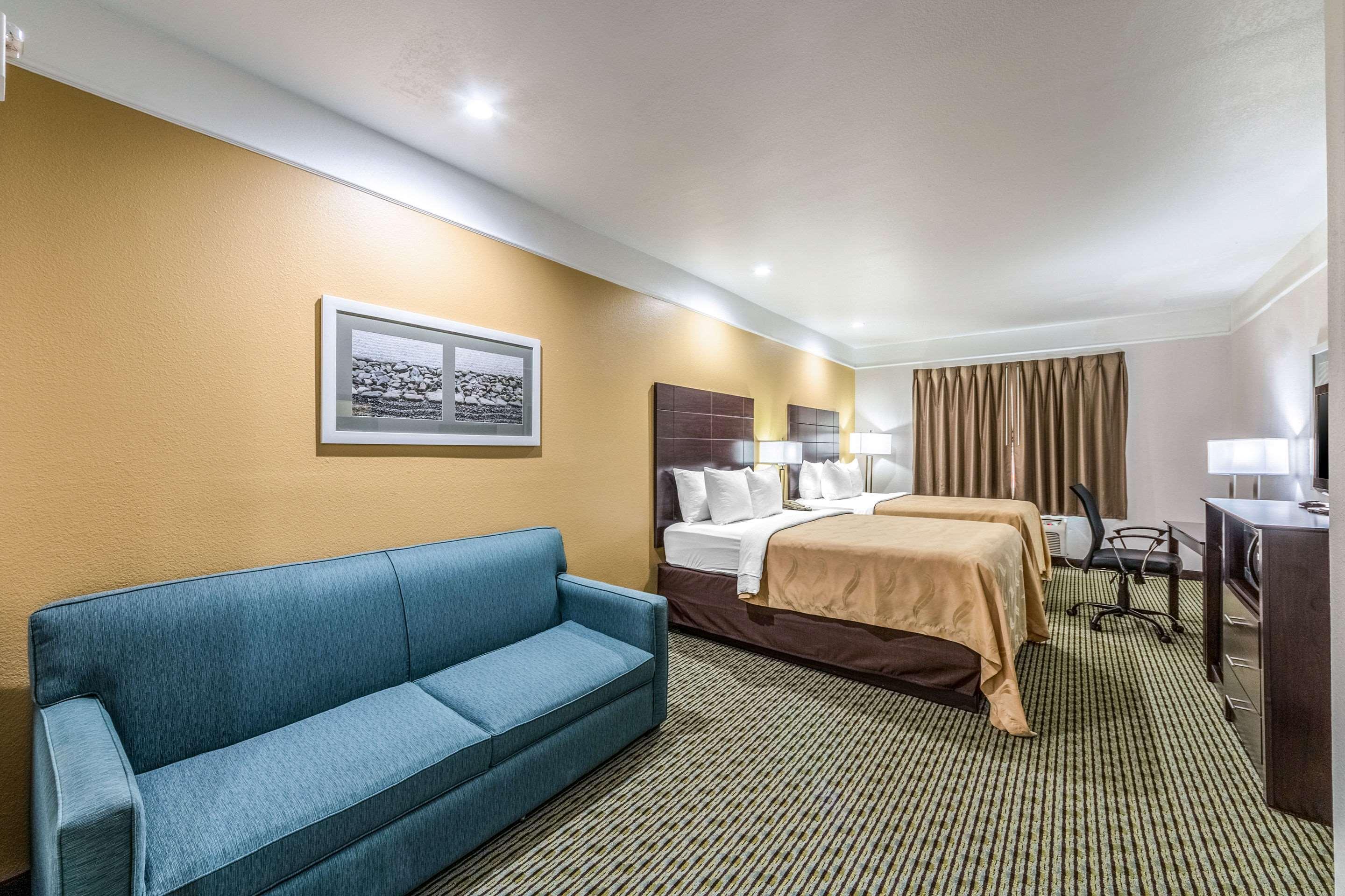 Quality Inn & Suites Seaworld North Сан-Антонио Экстерьер фото