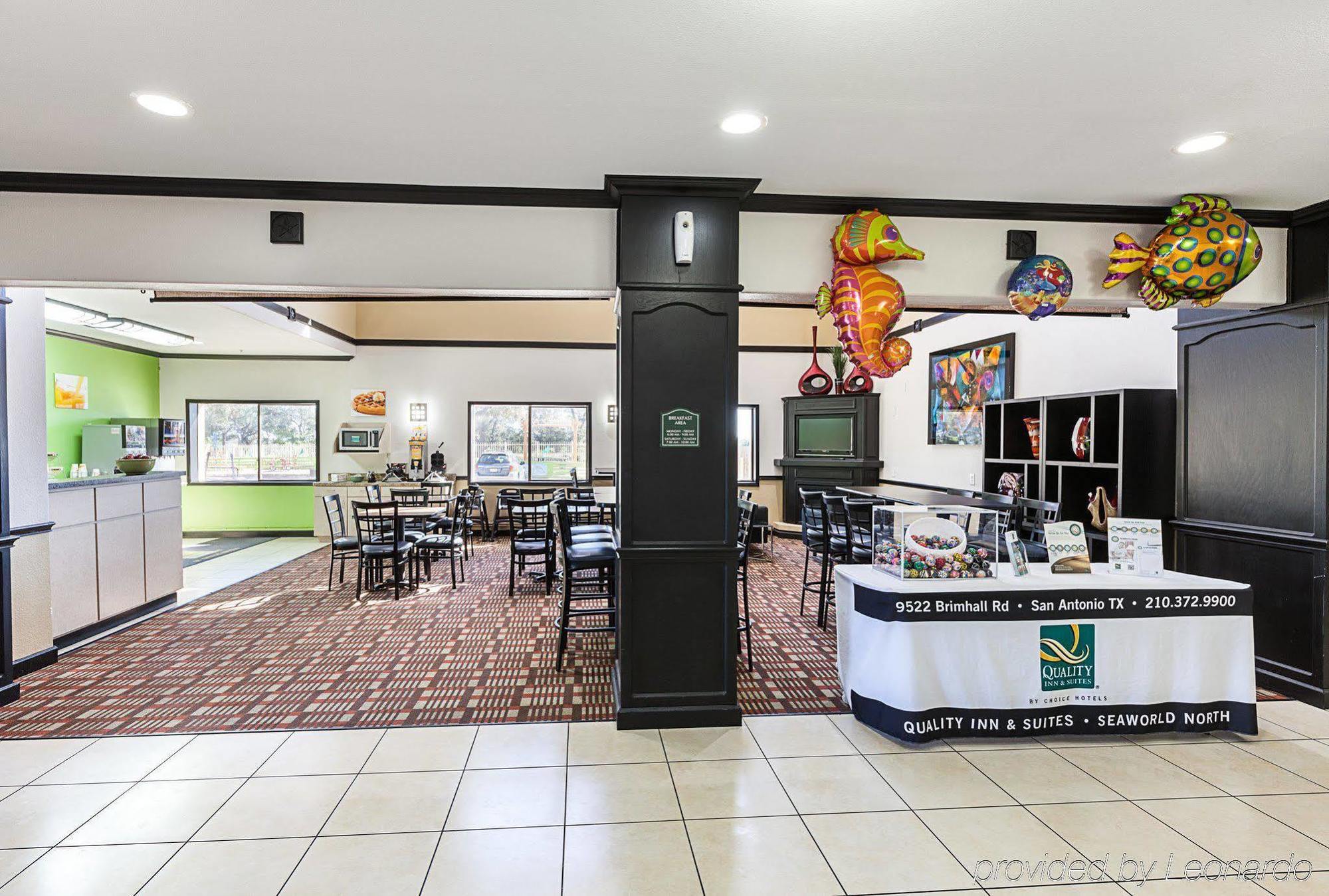 Quality Inn & Suites Seaworld North Сан-Антонио Экстерьер фото